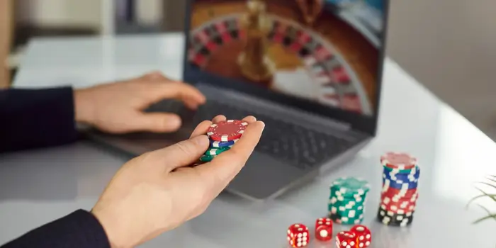 Nettilotto vai pikakasino – miten palveluiden käyttö eroaa?